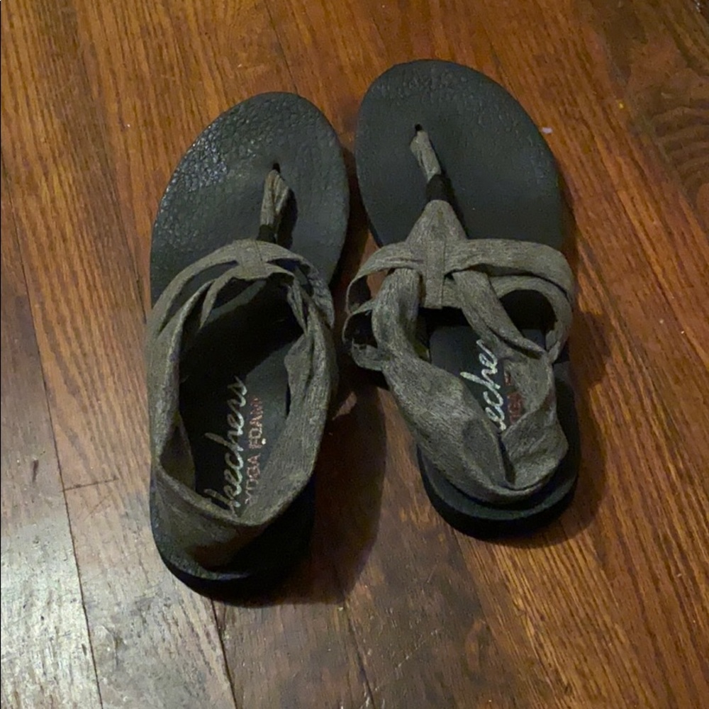 Sketchers sandals